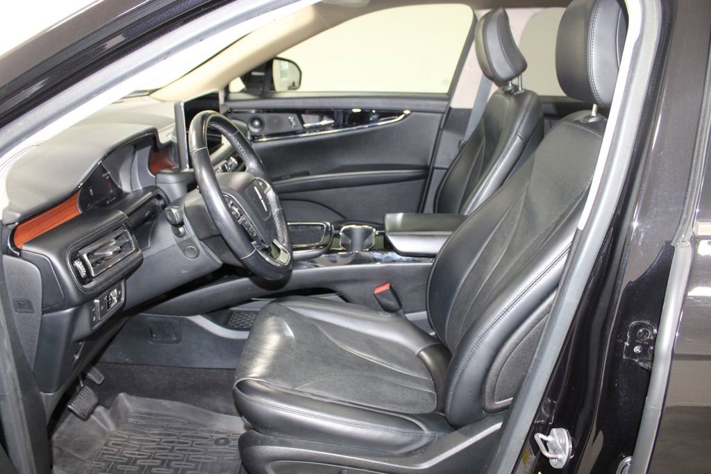 Used 2021 Lincoln Nautilus Reserve w/ Equipment Group 201A image 23