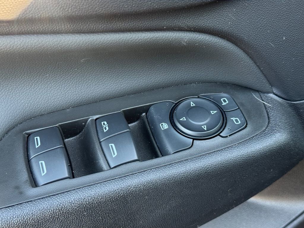 Used 2024 Chevrolet Equinox LT FWD image 28