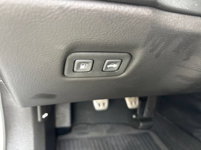 Used 2013 Chevrolet Corvette 427 w/ 1SC Preferred Equipment Group RWD image 14