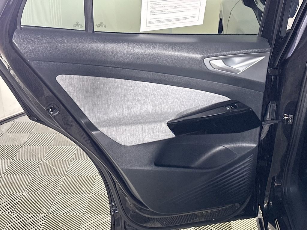 Certified 2024 Volkswagen ID.4 2WD image 19