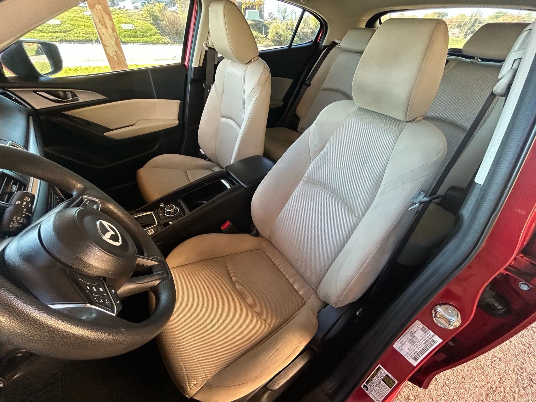 Used 2017 MAZDA MAZDA3 Sport FWD image 9