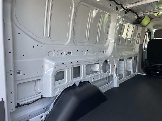 New 2025 Ford Transit 250 Low Roof RWD image 19