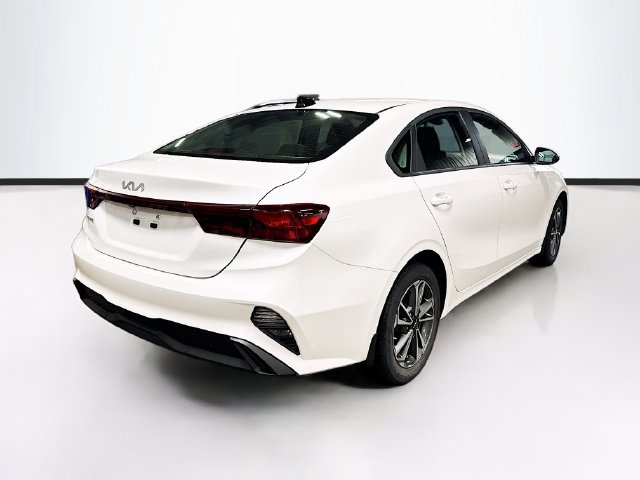 Certified 2023 Kia Forte LXS w/ LXS Technology Package FWD image 7