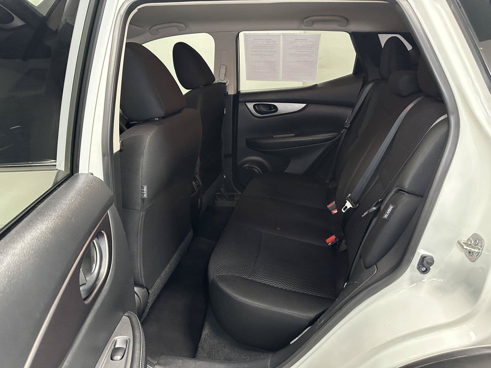Used 2020 Nissan Rogue Sport S w/ Appearance Package FWD image 31