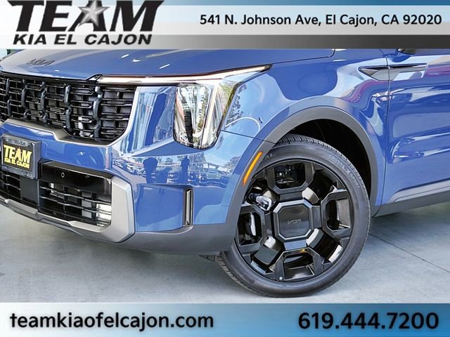 Certified 2025 Kia Sorento X-Line EX image 3