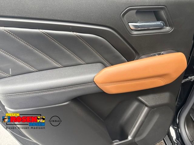 Used 2024 GMC Canyon AT4 w/ Canyon Safety Plus Package AWD/4WD image 16