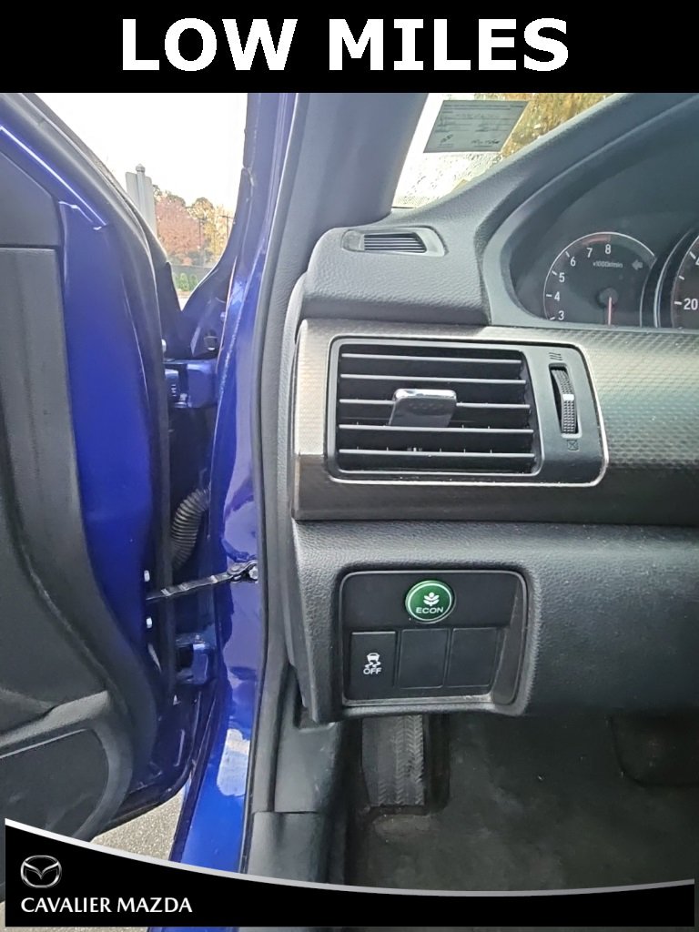 Used 2017 Honda Accord EX-L image 12