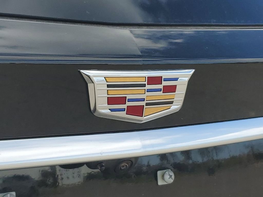 New 2025 Cadillac XT6 Luxury image 32