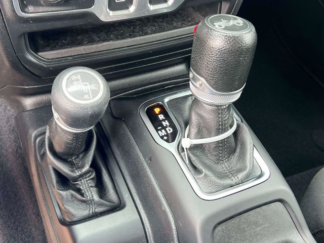 Used 2018 Jeep Wrangler Sport AWD/4WD image 28