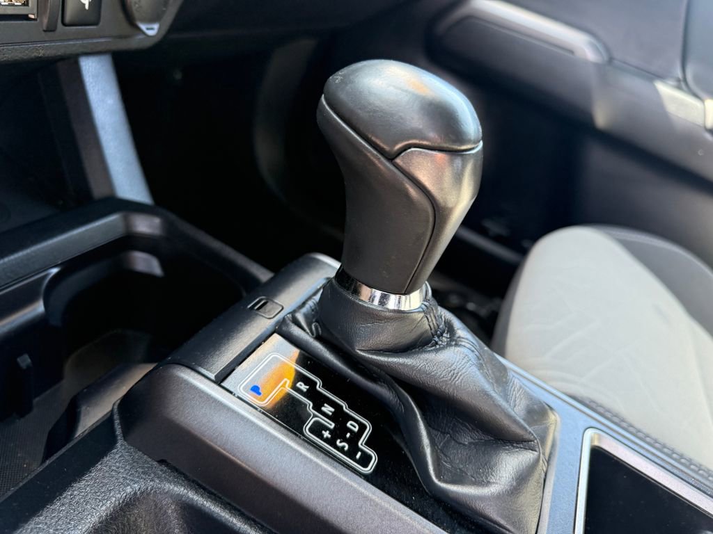 Used 2020 Toyota Tacoma TRD Sport w/ Technology Package AWD/4WD image 48