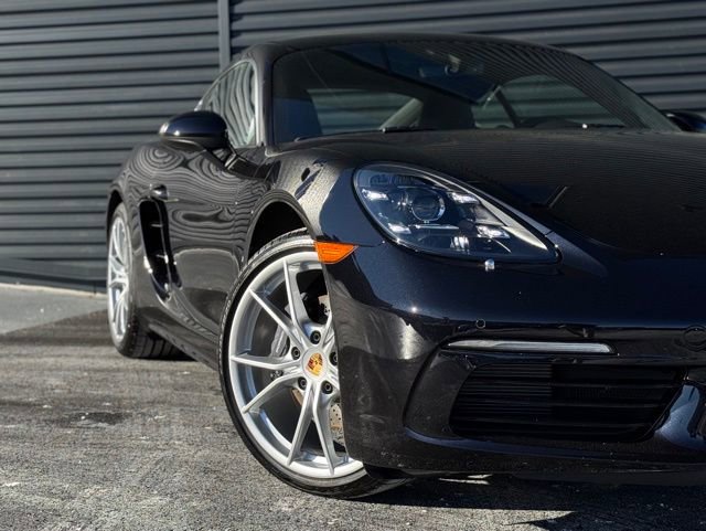 New 2025 Porsche 718 Cayman image 12