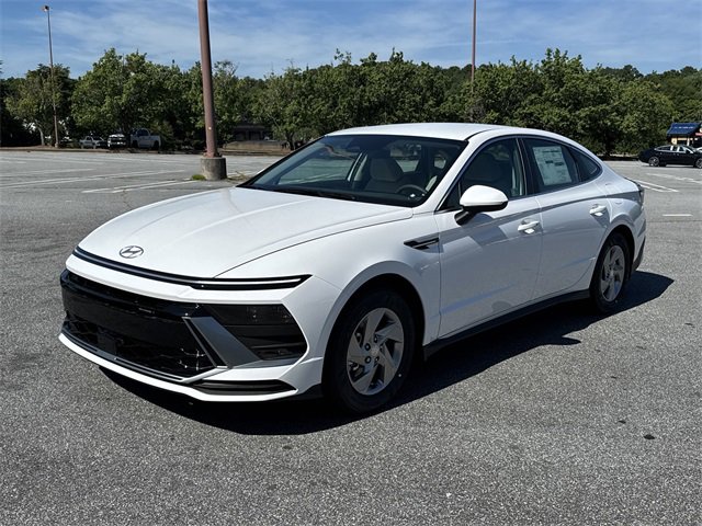 New 2025 Hyundai Sonata SE image 3