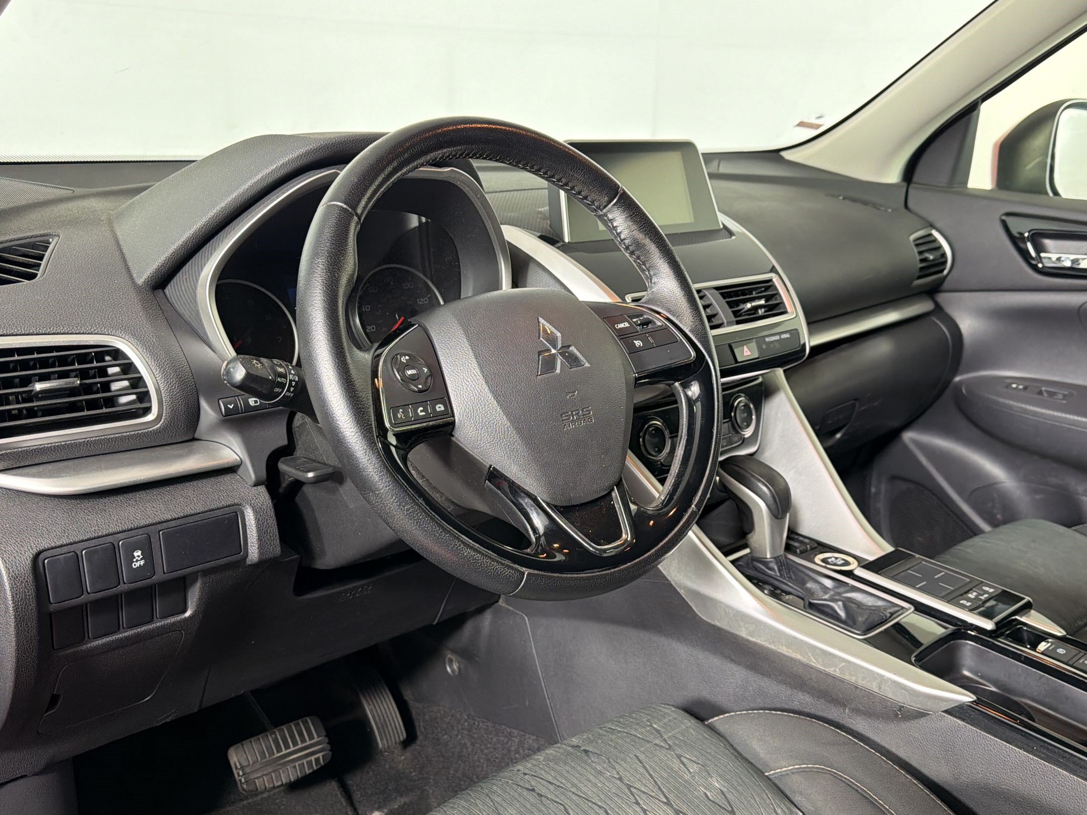 Used 2018 Mitsubishi Eclipse Cross SE AWD/4WD image 3