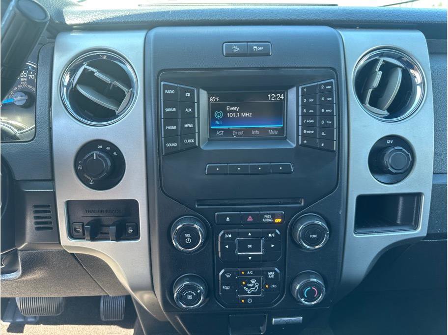 Used 2014 Ford F150 XLT w/ Equipment Group 302A Luxury AWD/4WD image 17