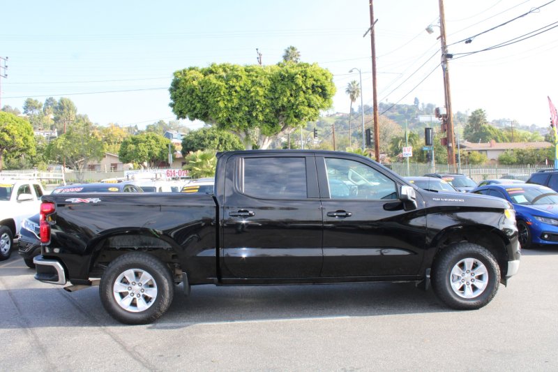 Used 2022 Chevrolet Silverado 1500 LT image 7