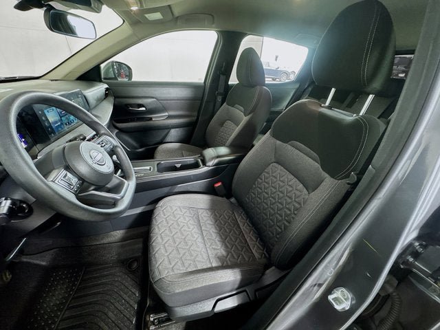 Certified 2025 Nissan Kicks SV AWD/4WD image 16