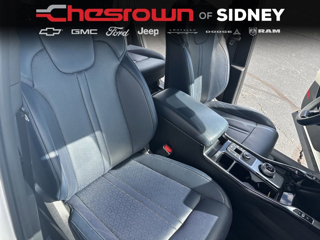 Used 2023 Kia Sorento SX Prestige image 41