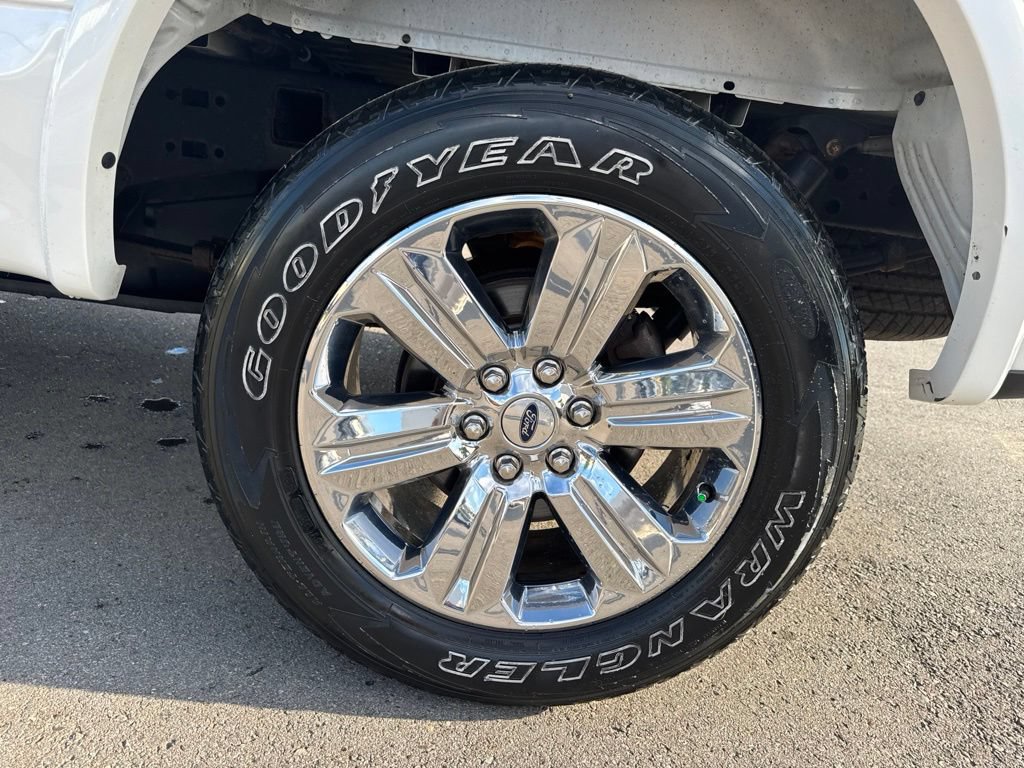 Used 2018 Ford F150 Lariat w/ Equipment Group 502A Luxury AWD/4WD image 24