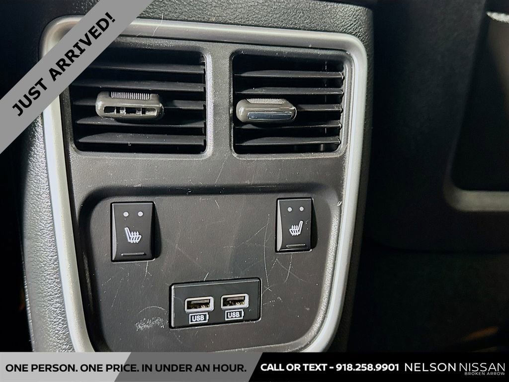 Used 2019 Dodge Charger SXT w/ Leather Interior Group image 24