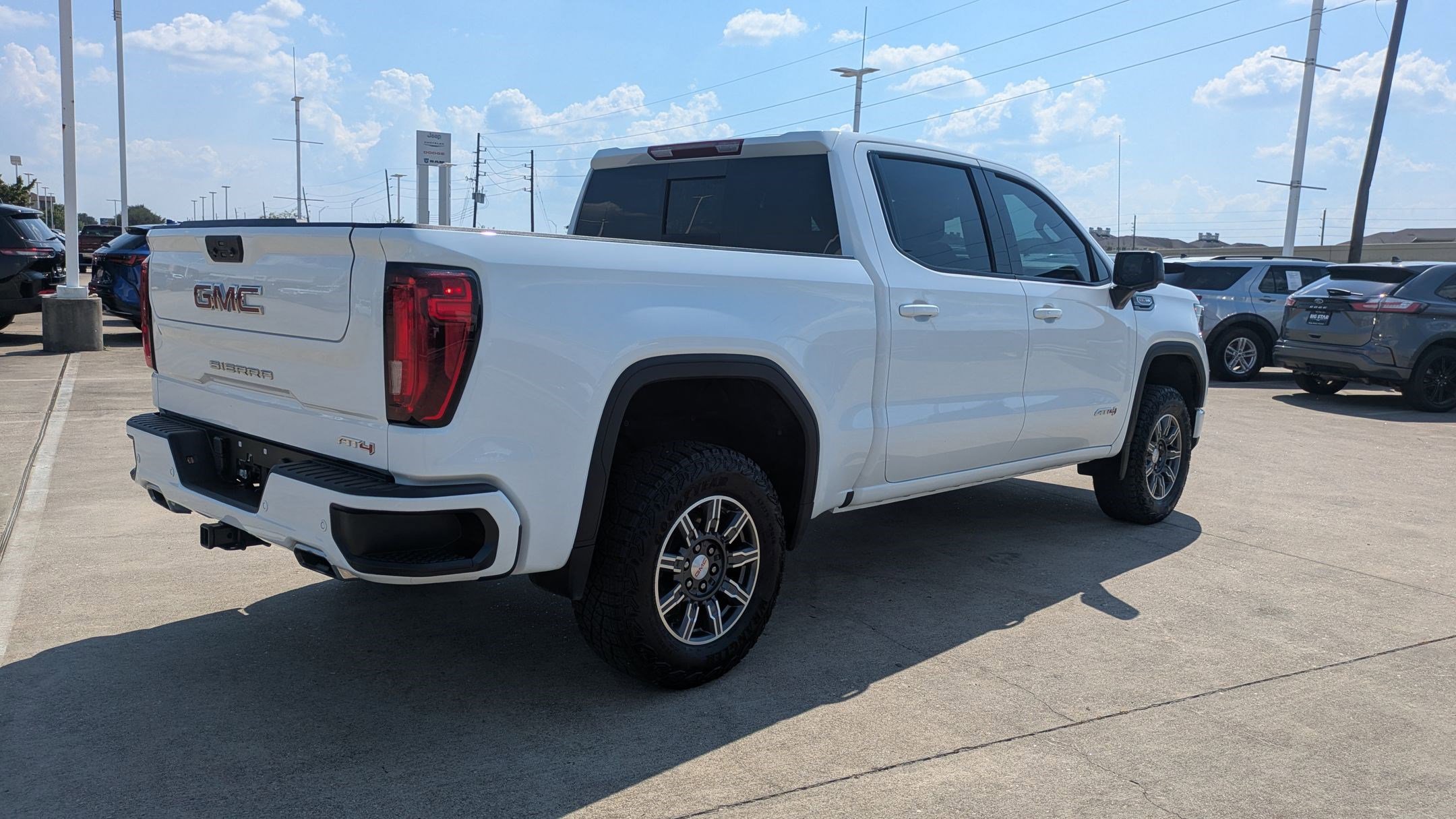 Used 2024 GMC Sierra 1500 AT4 image 3