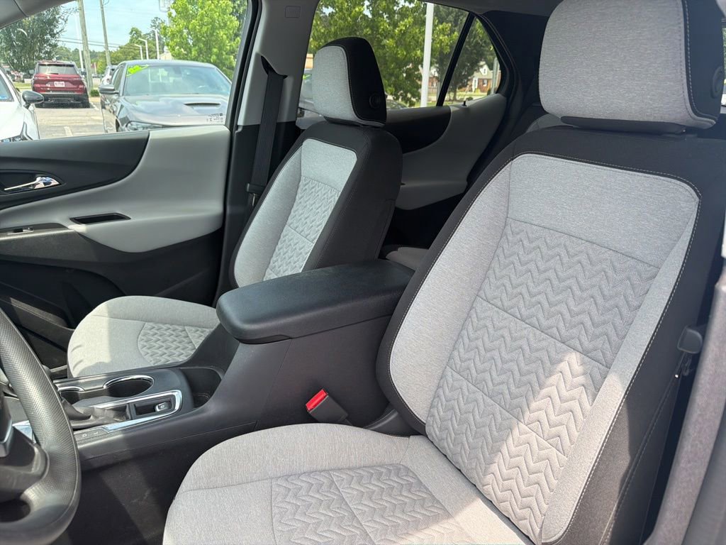 Used 2024 Chevrolet Equinox LS w/ LS Convenience Package FWD image 12