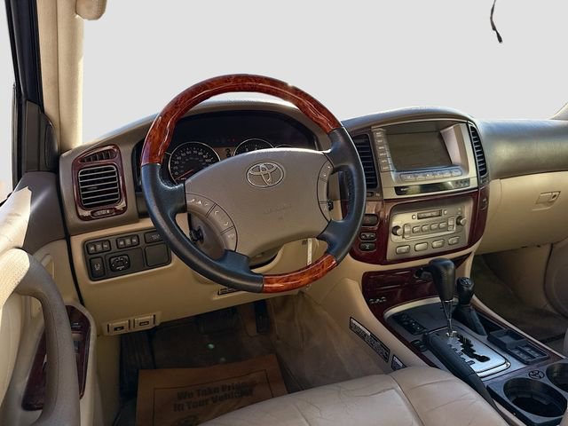 Used 2007 Toyota Land Cruiser w/ Convenience Pkg image 23