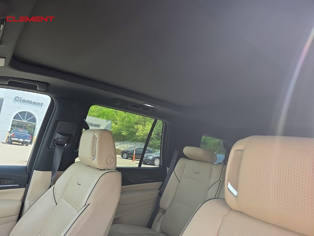 Used 2021 Cadillac Escalade Premium Luxury w/ Driver Assist Tech Package AWD/4WD image 12