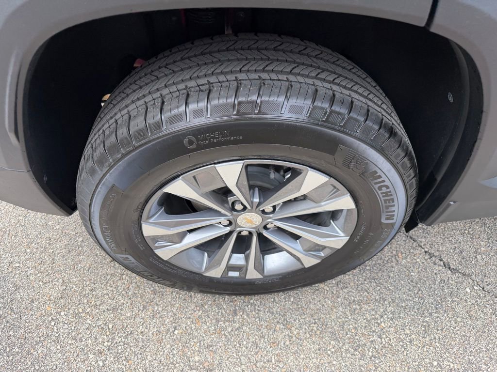 Used 2026 Chevrolet Equinox LT w/ Convenience Package II image 9