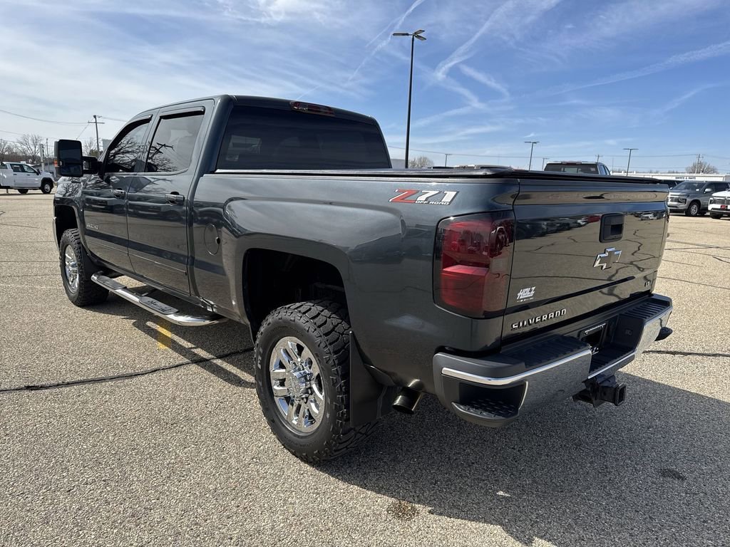 Used 2018 Chevrolet Silverado 3500 LT image 4