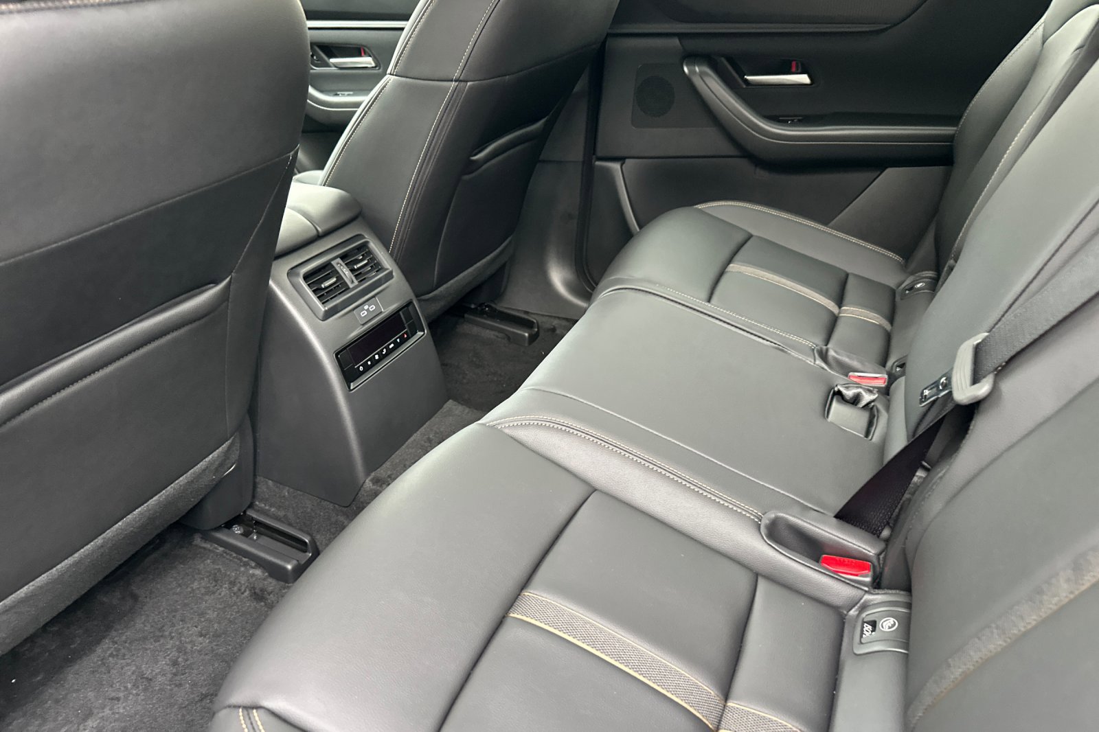 New 2026 MAZDA CX-90 3.3 Turbo w/ Select Package image 13