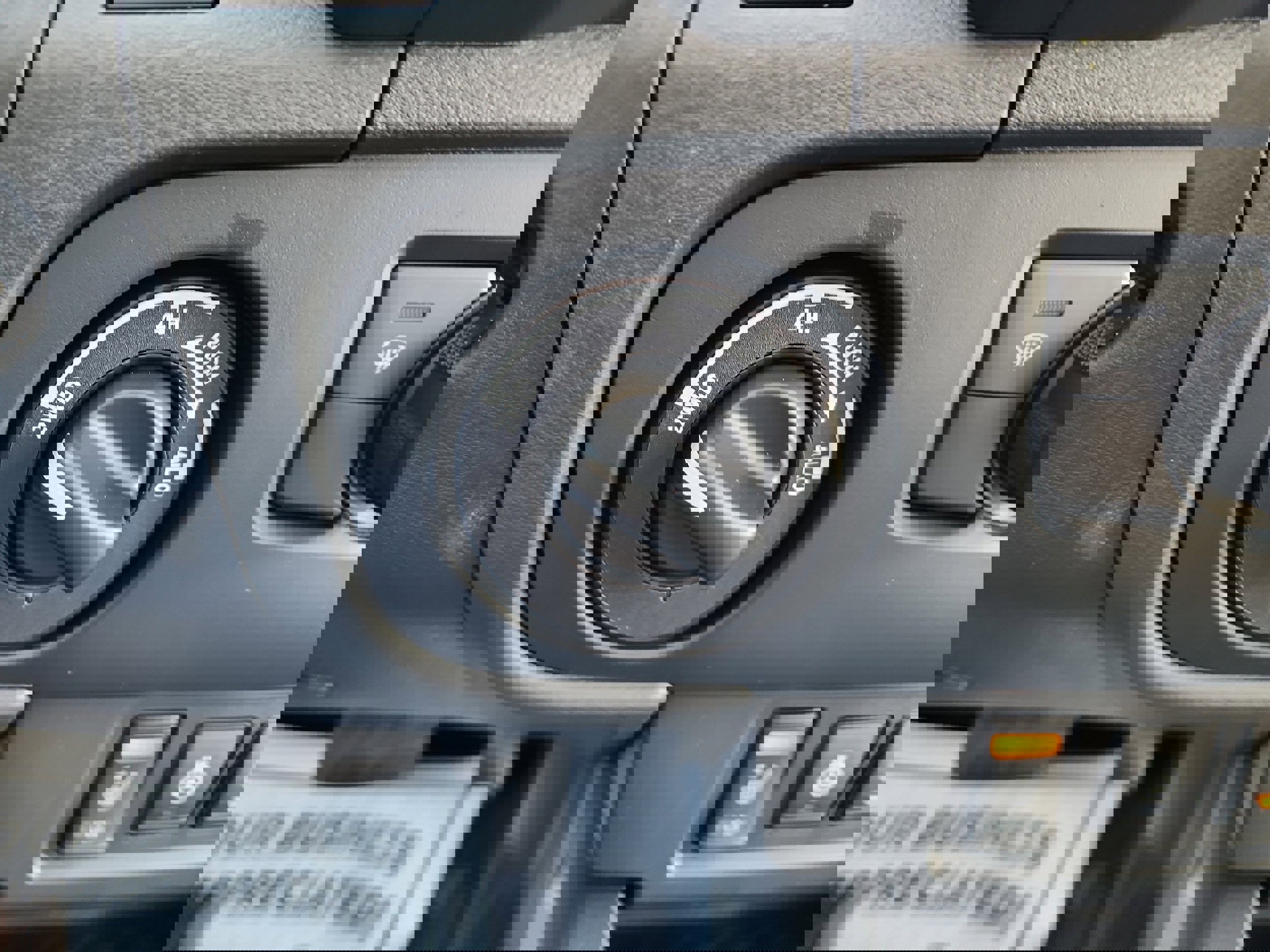 New 2026 Nissan Frontier SV image 16