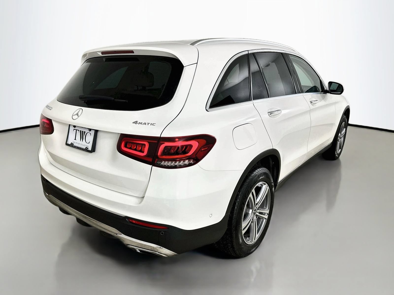 Used 2022 Mercedes-Benz GLC 300 4MATIC image 5