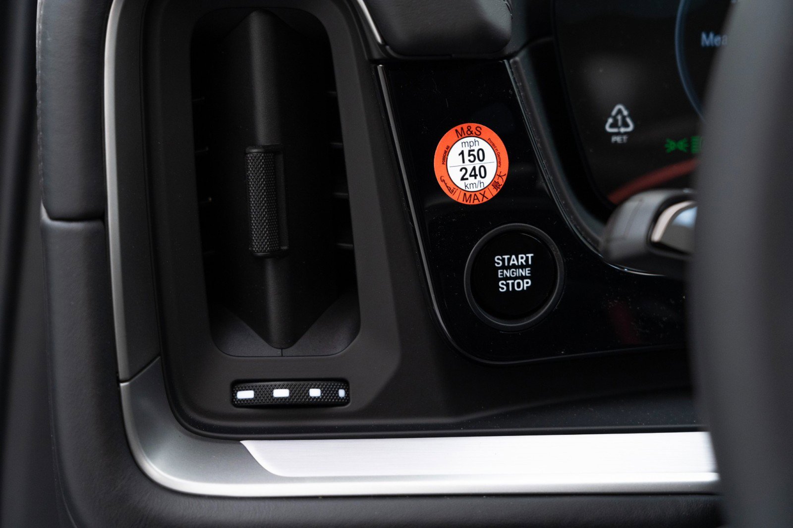 New 2025 Porsche Cayenne image 28