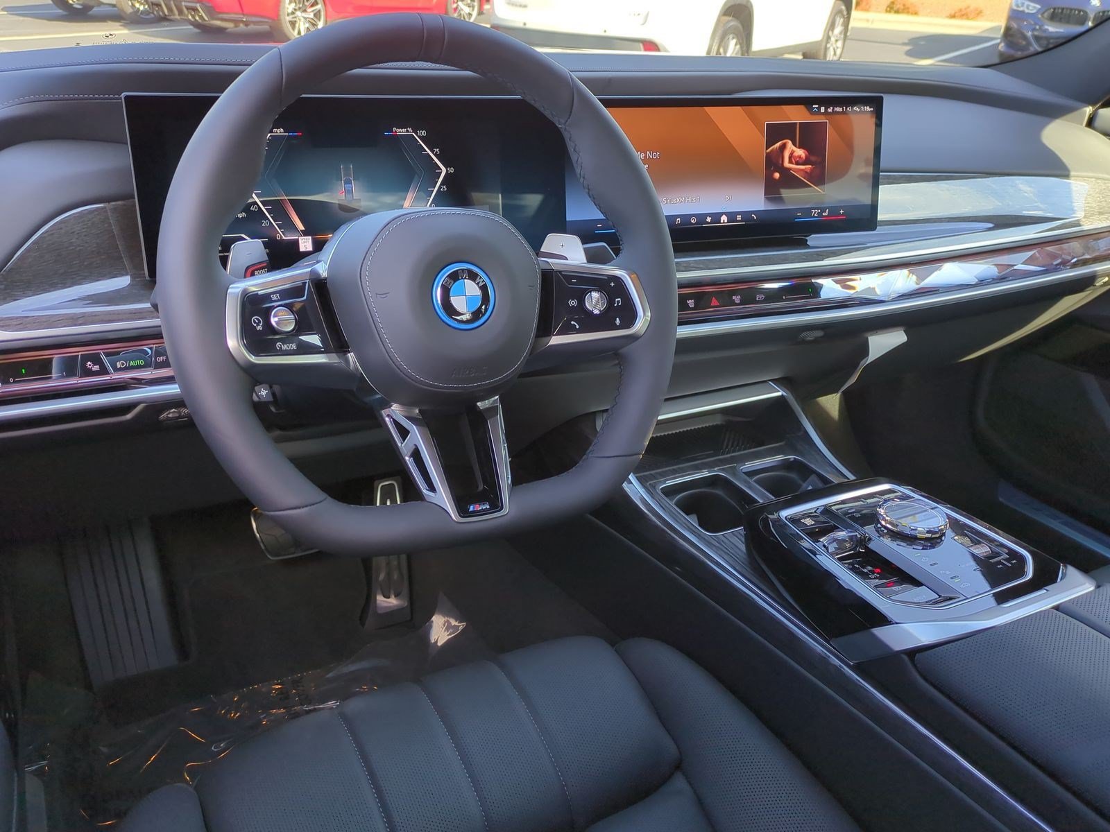 New 2026 BMW 750e xDrive w/ Premium Package AWD/4WD image 28