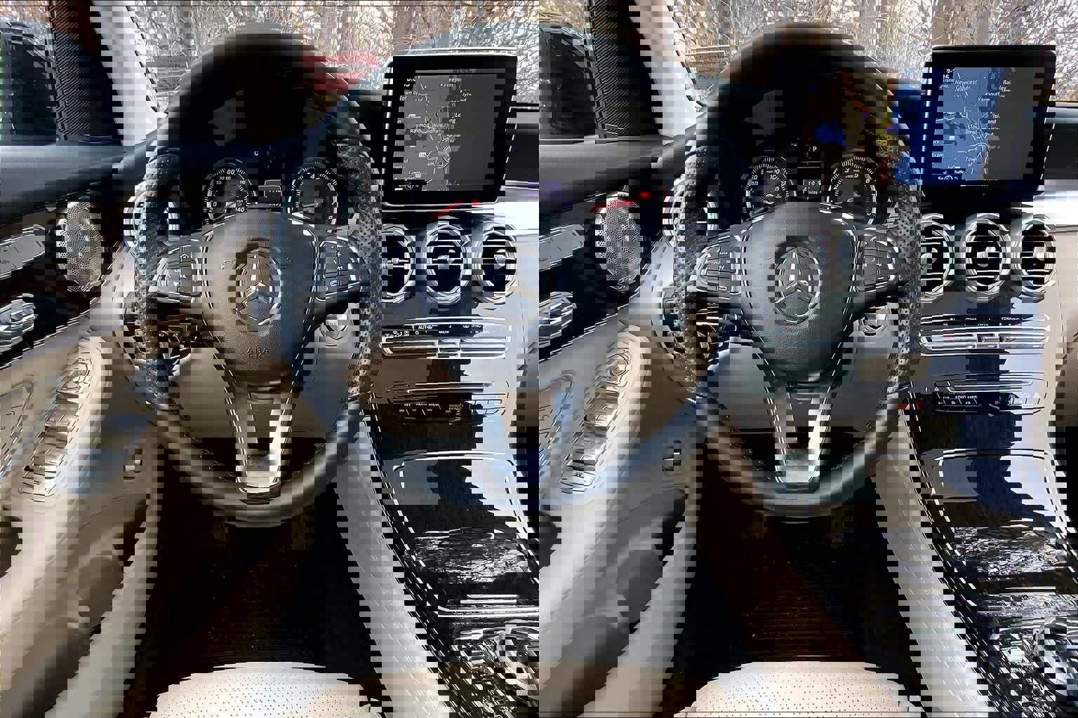 Used 2016 Mercedes-Benz GLC 300 4MATIC image 6