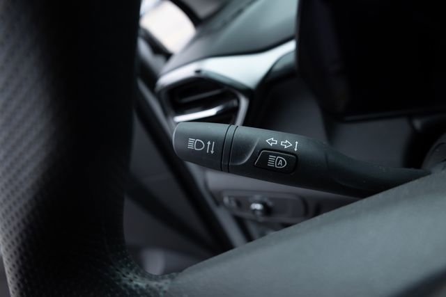 Used 2025 Chevrolet TrailBlazer LT AWD/4WD image 28