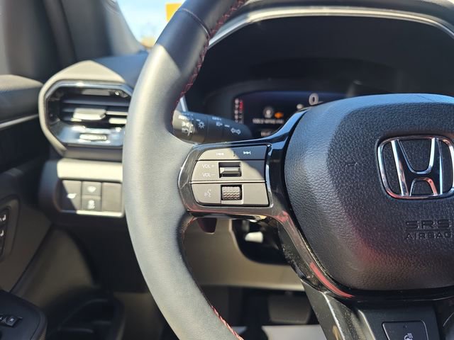 Certified 2025 Honda Pilot Black Edition image 20