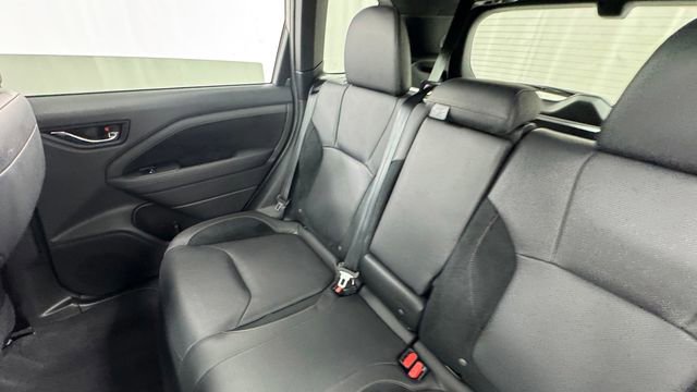 Certified 2025 Subaru Forester Touring AWD/4WD image 16