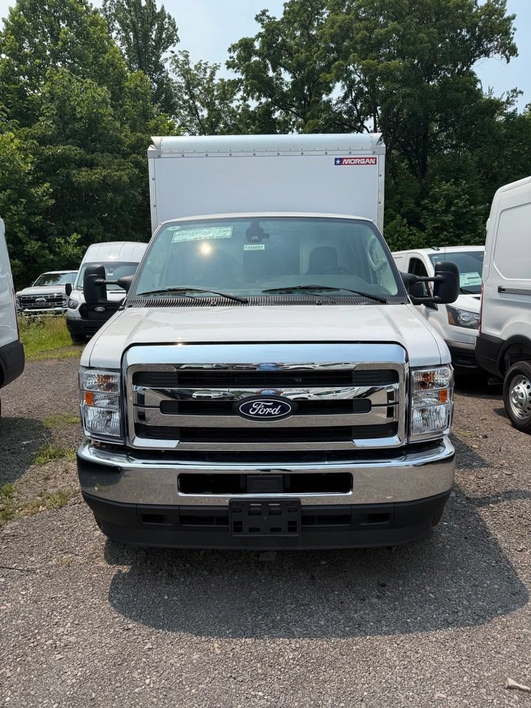 New 2027 Ford E-350 and Econoline 350 Super Duty w/ Driver's Safety Package RWD image 2