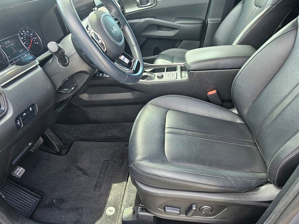 Used 2022 Kia Sorento S image 17