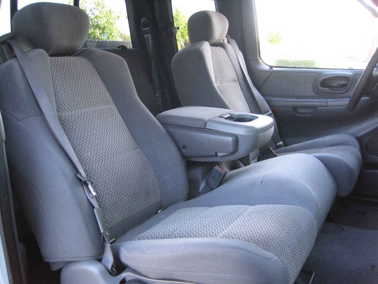 Used 2003 Ford F150 XLT RWD image 25