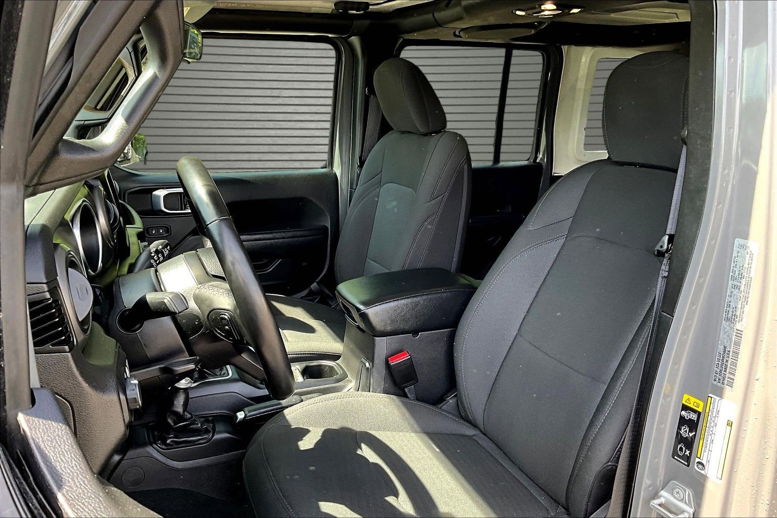 Used 2022 Jeep Wrangler Unlimited Sport AWD/4WD image 13