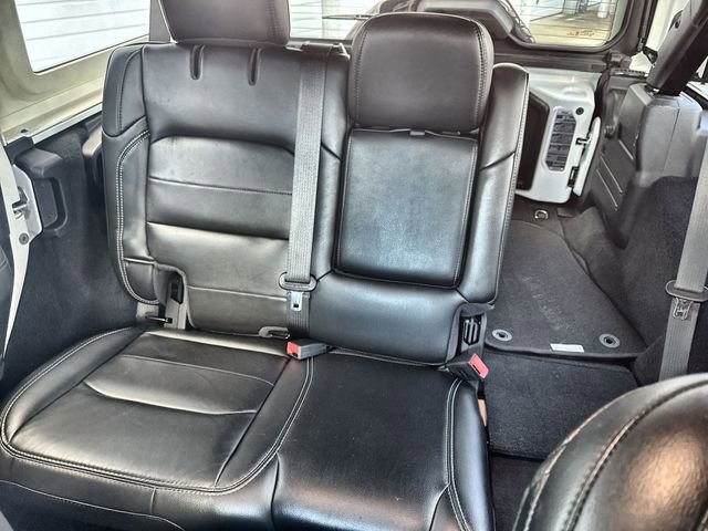 Used 2020 Jeep Wrangler Unlimited Sahara AWD/4WD image 30