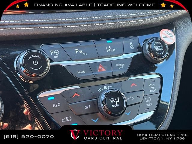 Used 2024 Chrysler Pacifica Select image 33