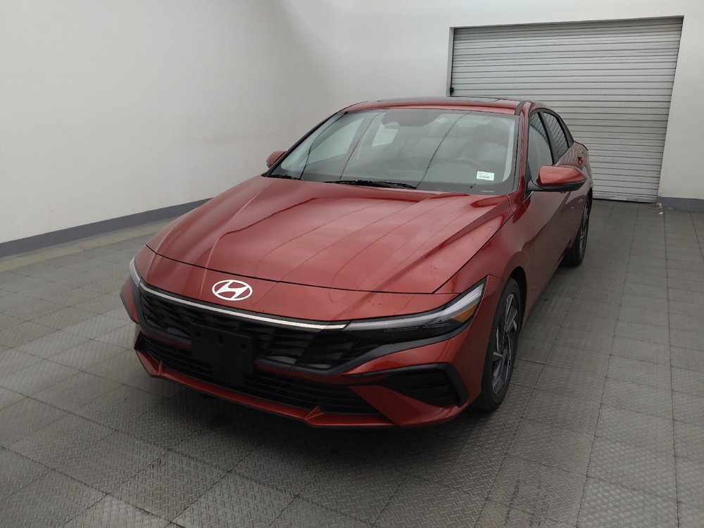 Used 2025 Hyundai Elantra Limited FWD image 15
