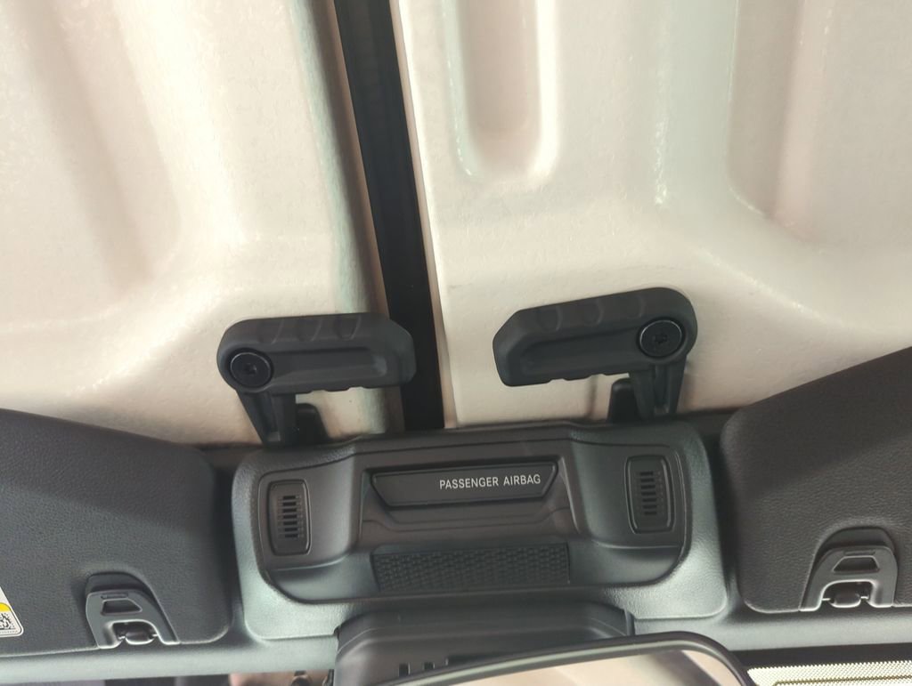 Used 2025 Jeep Wrangler Sport image 29