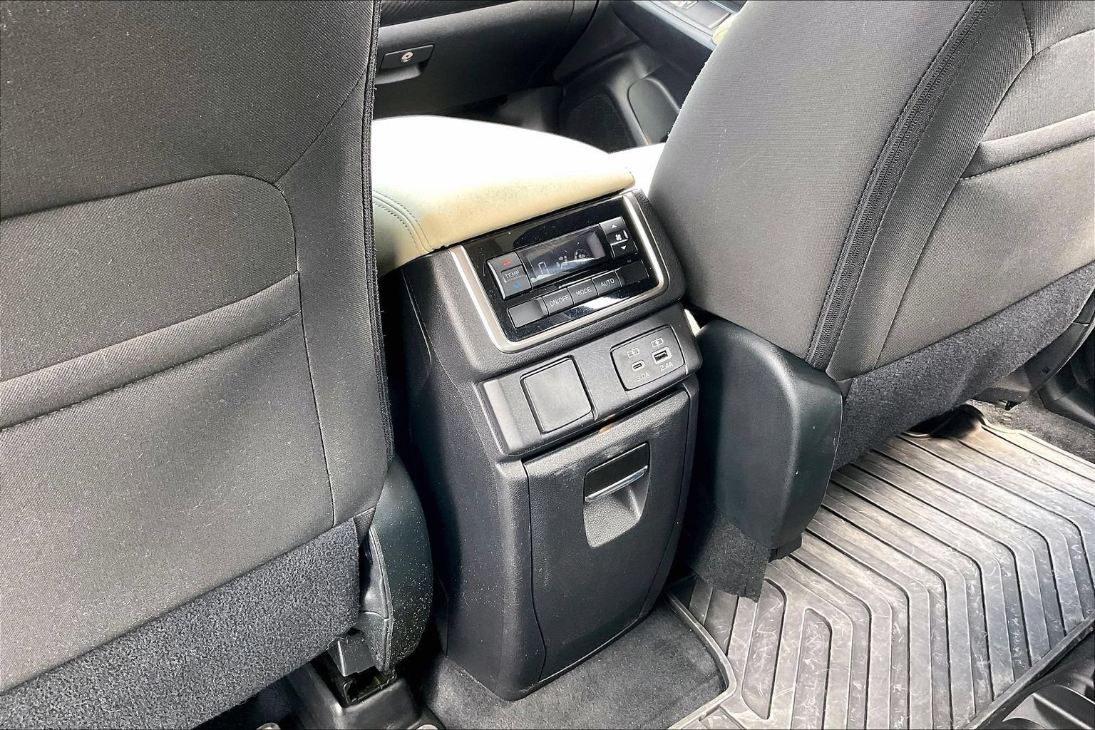 Certified 2025 Subaru Ascent Premium w/ Premium Package AWD/4WD image 23