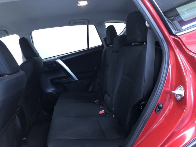 Used 2015 Toyota RAV4 LE image 21