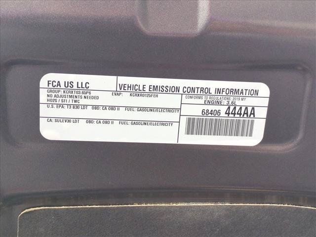 Used 2019 Chrysler Pacifica Limited w/ Advanced Safetytec Group FWD image 27