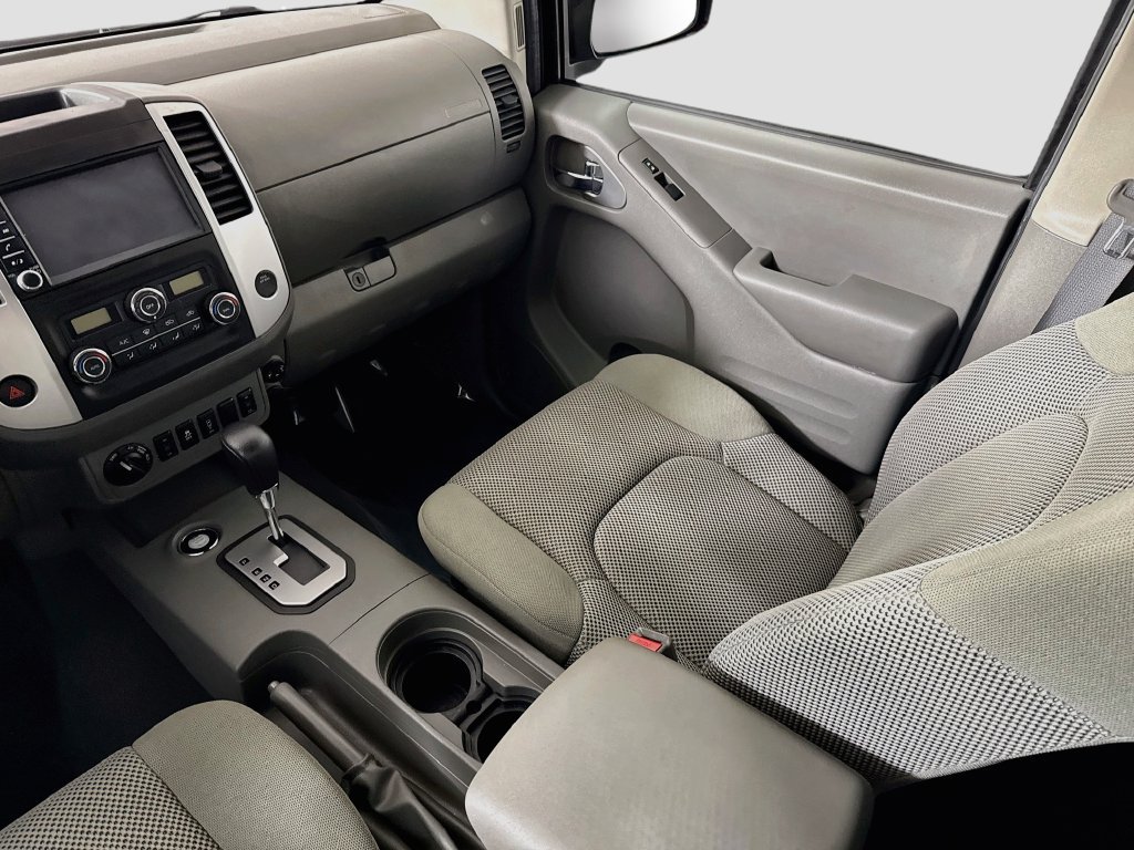 Certified 2021 Nissan Frontier SV w/ Midnight Edition Floor Mats AWD/4WD image 26